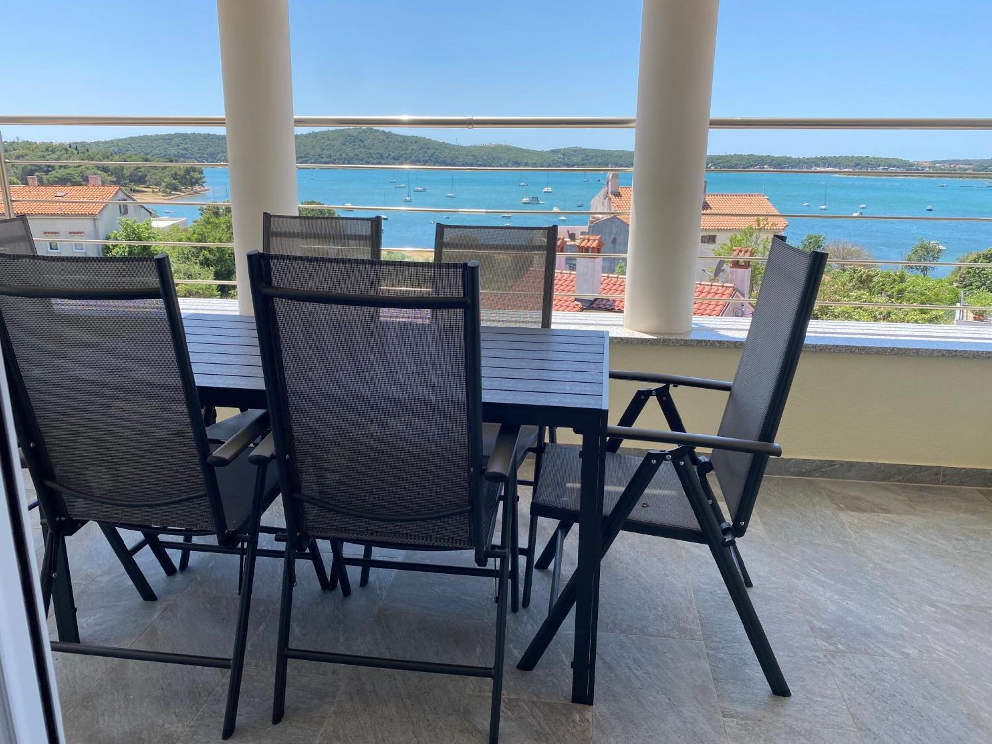 מדולין Villa Livi - Luxury Sea View Appartments חדר תמונה